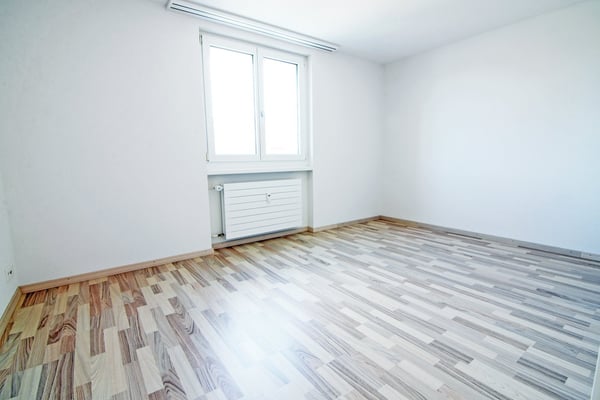 Ruhige und sonnige 1 - Zimmer-Wohnung mit grossem Balkon 8