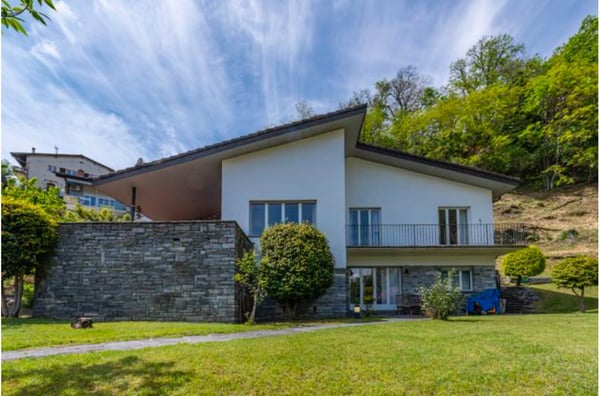 Splendida villa di 2.5 locali con vista panoramica a Minusio 3