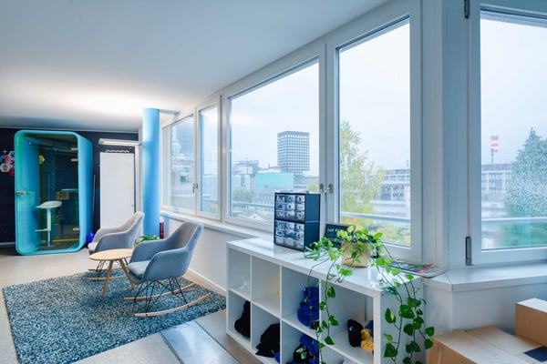 Vollausgebaute & bezugsbereite Bürofläche direkt an der Limmat in Zürich-Wipkingen 10