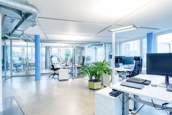 Vollausgebaute & bezugsbereite Bürofläche direkt an der Limmat in Zürich-Wipkingen 2