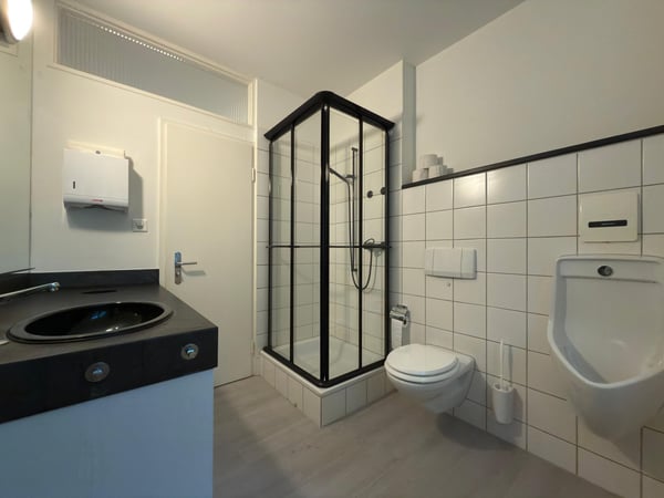 Bezugsbereite Büros in einem repräsentativen Geschäftshaus in Zollikon 10