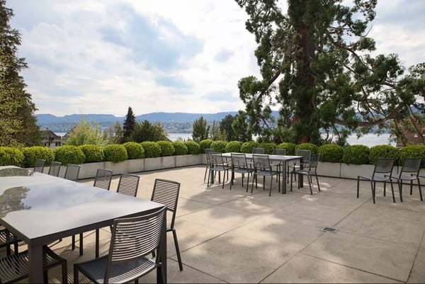 Bezugsbereite Büros in einem repräsentativen Geschäftshaus in Zollikon 12