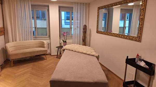 Charmante 2-Zimmer-Gewerbefläche im Herzen von Zug