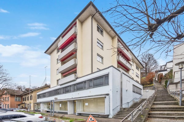 Moderne 1-Zimmer-Wohnung mit Balkon und Aufzug in Schaffhausen 1