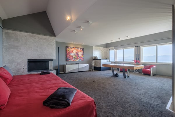 ROLLE : Magnifique villa meublée (ou non) de 2 pièces, piscine, vue panoramique lac et Mont-Blanc 5