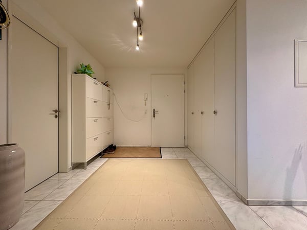 Schöne geräumige Wohnung in ruhiger Lage inkl. Wintergarten & Einstellplatz 5