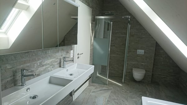 Moderne 1.5-Zimmer-Dachwohnung mit Bergblick (15 Minuten nach Zürich) 13