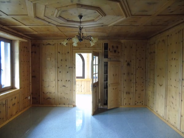 Grosszügige 1.5-Zimmer-Wohnung in charmanter Chalet-Villa in Tamins 4