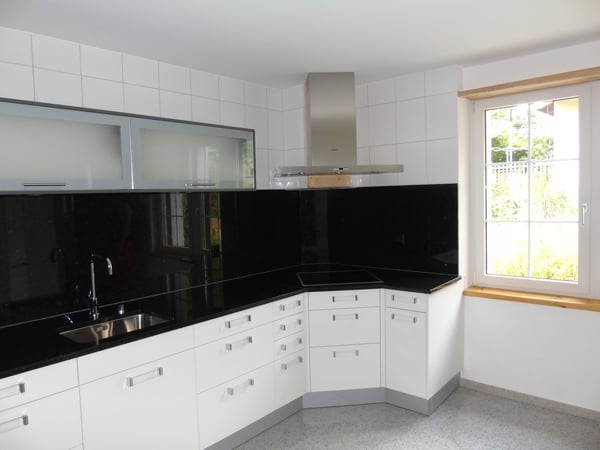 Grosszügige 1.5-Zimmer-Wohnung in charmanter Chalet-Villa in Tamins 8