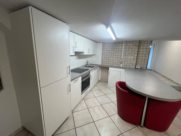 renovierte 1-Zimmer-Wohngem. mit privatem Badezimmern (Dusche/WC in jedem Zimmer) 11