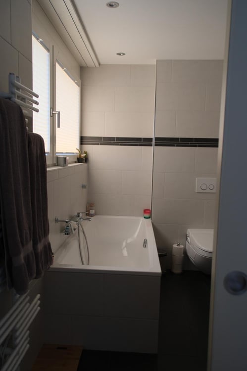 Moderne 1.5-Zimmer-Attikawohnung mit grosszügigem Balkon und Aussicht in Altendorf 7