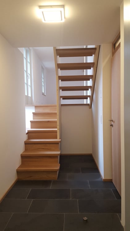 Charmante 1.5-Zimmer-Maisonette in historischer Mühle mit Seesicht 4
