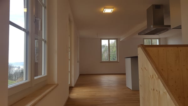 Charmante 1.5-Zimmer-Maisonette in historischer Mühle mit Seesicht 12