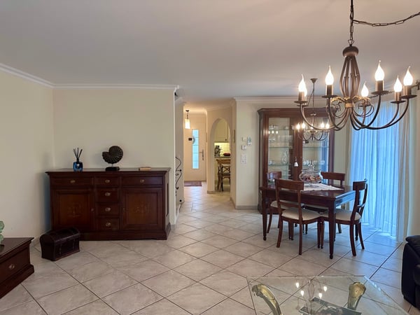 1.5-Zimmer-Reiheneckhaus mit grossem Garten 5