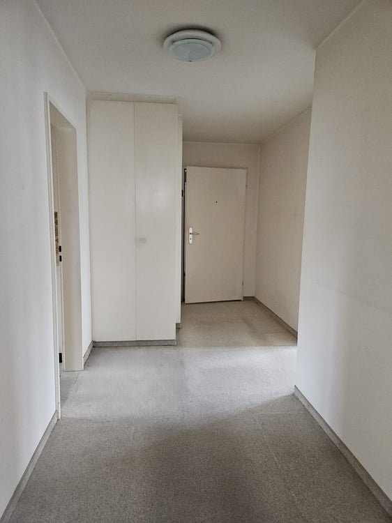 Zentral gelegene, günstige 1-Zimmerwohnung mit Balkon 2