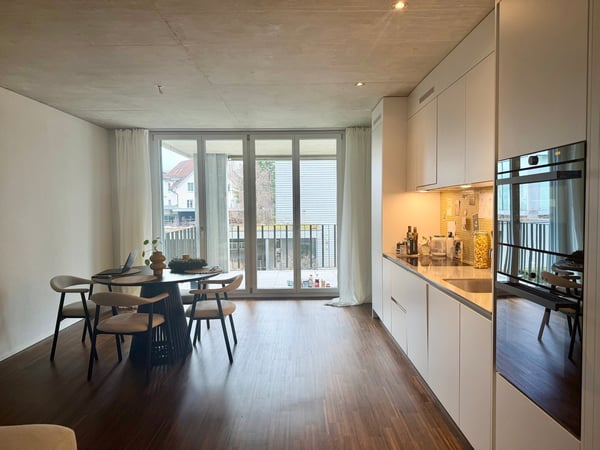 Moderne 1.5-Zimmer-Wohnung mit Balkon in Rapperswil SG 1