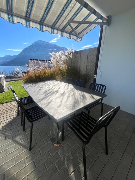 1.5-Zimmer- Doppelhaushälfte mit privatem Seezugang 4