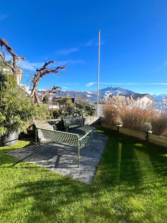 1.5-Zimmer- Doppelhaushälfte mit privatem Seezugang 3