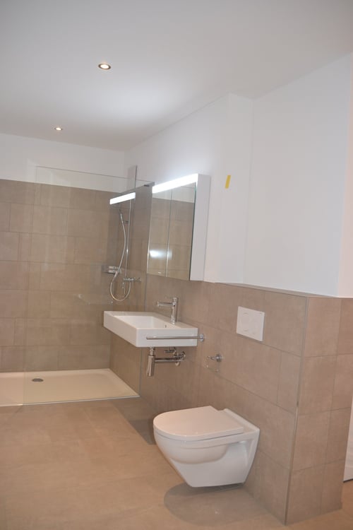 Moderne 1.5-Zimmer-Neubau-Wohnung in Auw 6