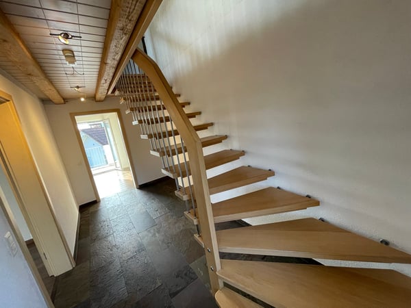 Grosszügige 1.5-Zimmer-Wohnung mit historischem Charme in Dachsen 17