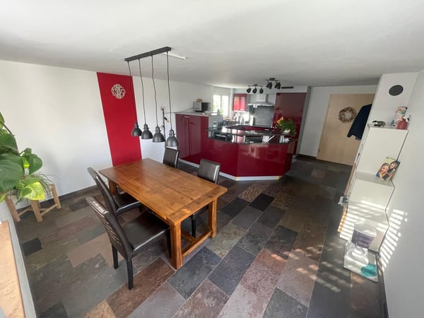 Grosszügige 1.5-Zimmer-Wohnung mit historischem Charme in Dachsen 8