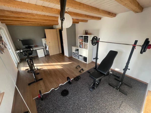 Grosszügige 1.5-Zimmer-Wohnung mit historischem Charme in Dachsen 11