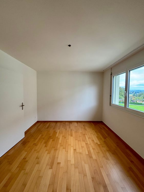 Grosszügige Wohnung an ruhiger Lage 11