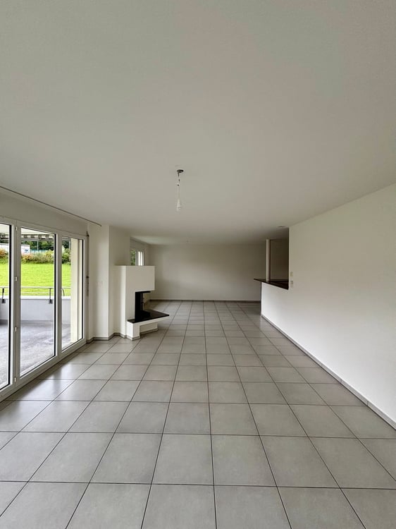 Grosszügige Wohnung an ruhiger Lage 3