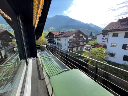 Wunderschöne Dachwohnung an zentraler Lage mit Balkon 3