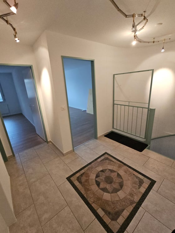 Charmantes 1.5-Zimmer-Reihenhaus in ruhiger Lage von Bonstetten (ZH) 4