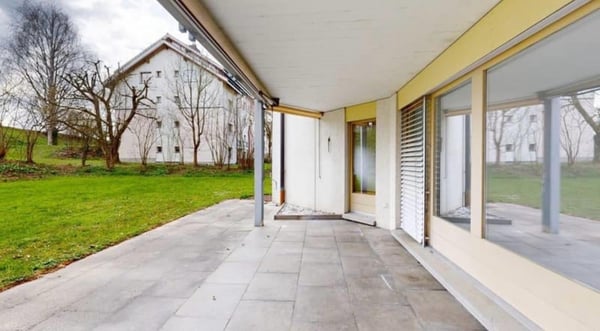 Moderne 1.5-Zimmer-Wohnung mit Balkon und Garage in Laupen BE 8