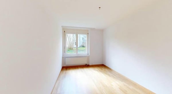 Moderne 1.5-Zimmer-Wohnung mit Balkon und Garage in Laupen BE 3