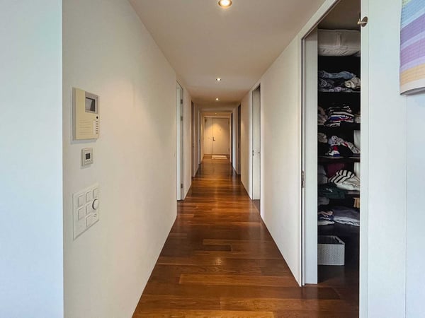 Exklusive Terrassenwohnung mit Panoramablick auf den See - Wohnen auf höchstem Niveau 14