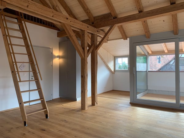 Dachwohnung mit Loggia 1