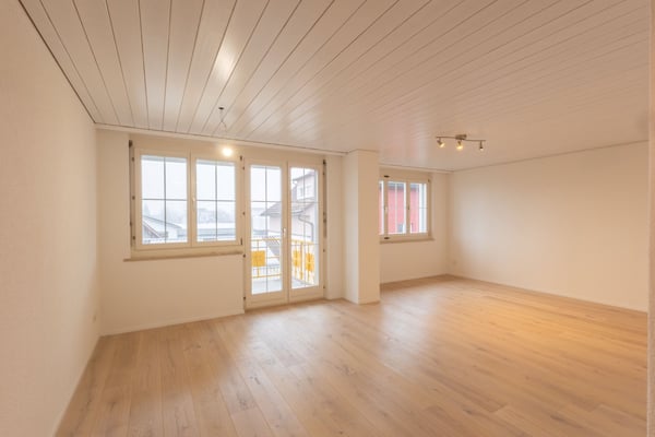 Moderne 1.5-Zimmer-Wohnung mit Balkon in Oberriet 1