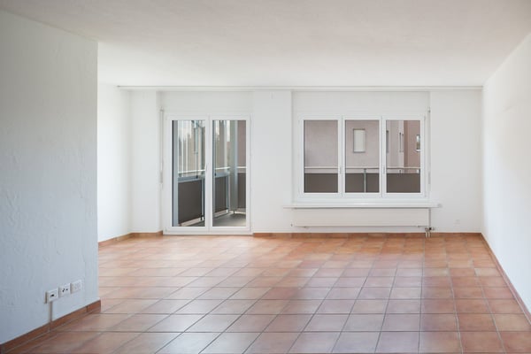 Ruhig, viel Platz, Fernsicht und nur 4 Min. zu Fuss zum Bahnhof, ebenerdig 6