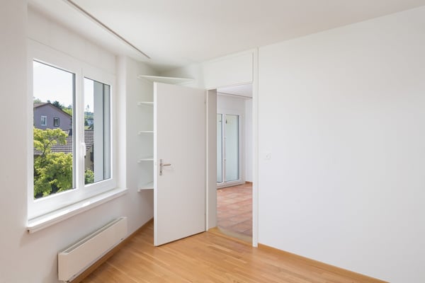 Ruhig, viel Platz, Fernsicht und nur 4 Min. zu Fuss zum Bahnhof, ebenerdig 11