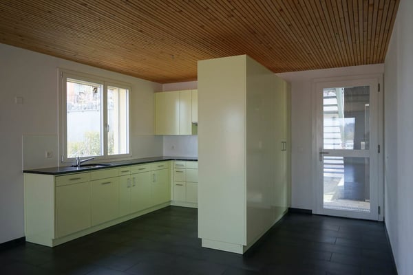 Gebäude zum Wohlfühlen: Grosszügige 1.5 Zimmer-Wohnung im Eigentumsstandard mit Blick ins Grüne 7