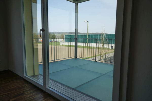 Gebäude zum Wohlfühlen: Grosszügige 1.5 Zimmer-Wohnung im Eigentumsstandard mit Blick ins Grüne 4