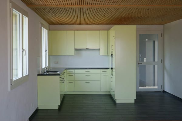 Gebäude zum Wohlfühlen: Grosszügige 1.5 Zimmer-Wohnung im Eigentumsstandard mit Blick ins Grüne 6