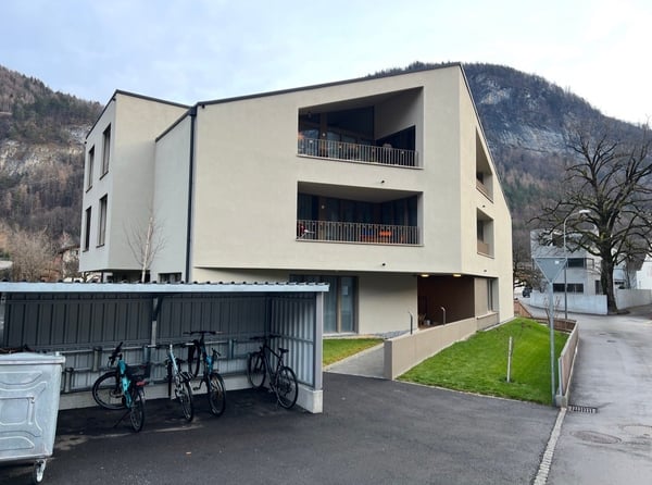 1 1/2 Zi. Neubau-Wohnung in Meiringen mit Blick auf das Wetterhorn und Tiefgarage 1