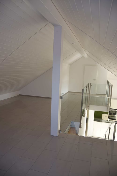 grosse, helle 1.5 Zimmerwohnung mit Galerie 4