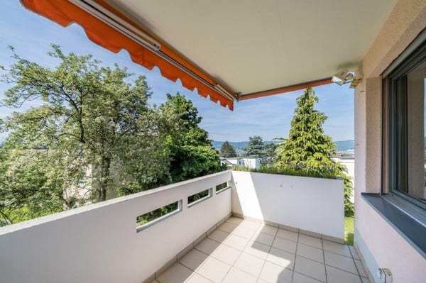 Charmante 1.5-Zimmer-Wohnung an ruhiger Lage von Küsnacht 9