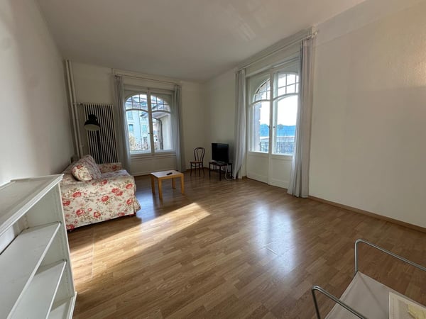 Magnifique appartement de 1.5 pièces avec terrasse et vue sur les montagnes 3