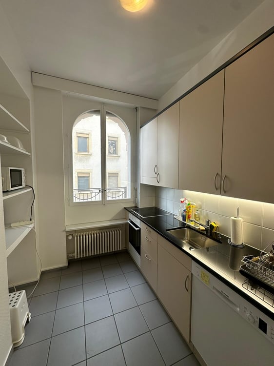 Magnifique appartement de 1.5 pièces avec terrasse et vue sur les montagnes 8