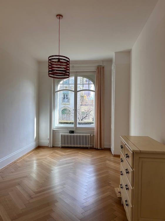 Magnifique appartement de 1.5 pièces avec terrasse et vue sur les montagnes 6