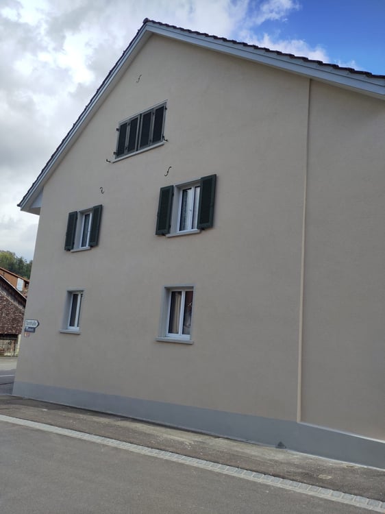 Schöne und helle 1-Zimmer-EG-Wohnung an zentraler Lage im landschaftlichen Schupfart 2