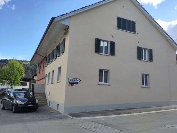 Schöne und helle 1-Zimmer-EG-Wohnung an zentraler Lage im landschaftlichen Schupfart 1