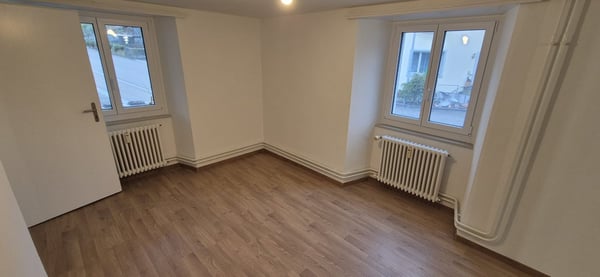 Schöne und helle 1-Zimmer-EG-Wohnung an zentraler Lage im landschaftlichen Schupfart 13