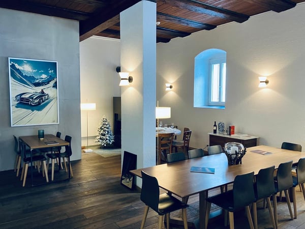 Charmante 1-Zimmer-Maisonette-Wohnung in historischem Steingebäude in Hospental 6